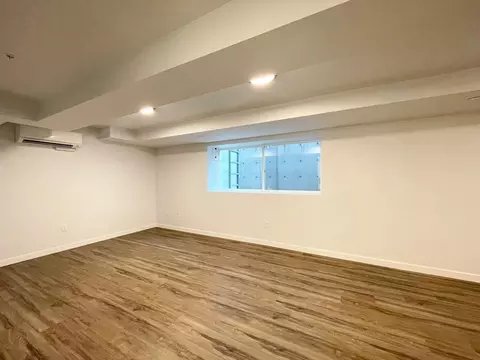 702 2nd Ave W, Seattle, WA 98119 photo 5
