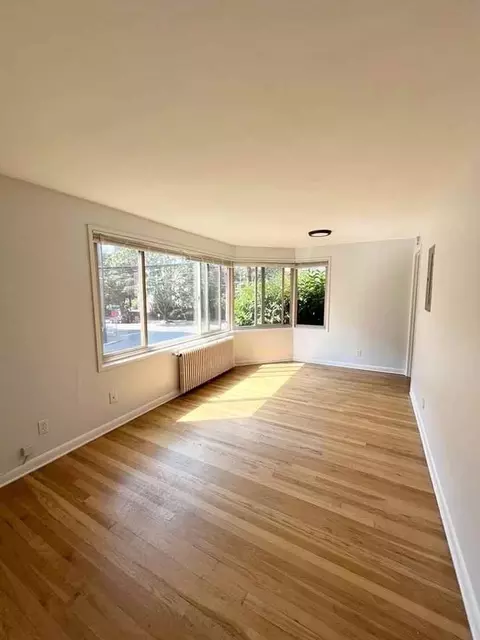 702 2nd Ave W, Seattle, WA 98119 photo 11