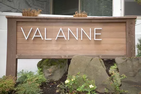 800 Queen Anne Ave N, Seattle, WA 98109