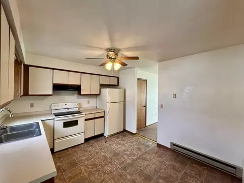 600 Hollywood Dr, Merrill, WI 54452