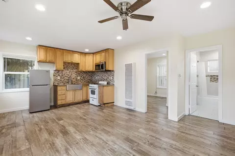 8910 Avalon Blvd, Los Angeles, CA 90003