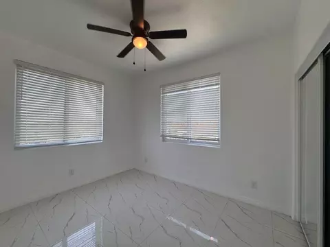 8969 Newport Ave, Fontana, CA 92335