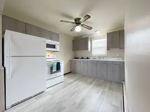 1821 1835 2nd St SE #1821-1821, Minot, ND 58701