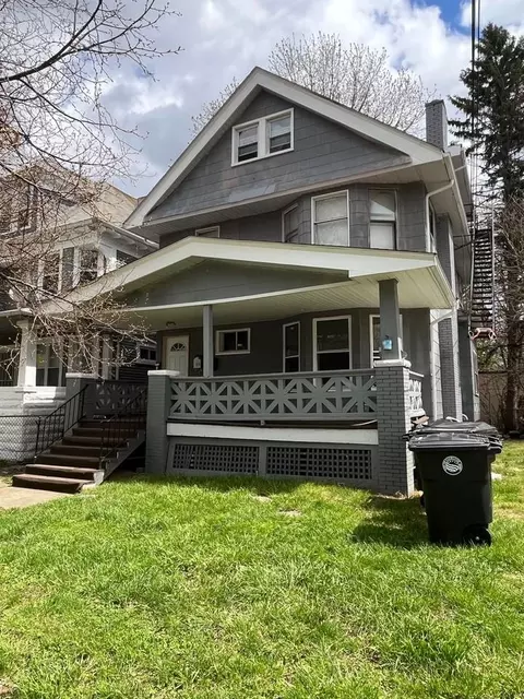 3889 W 33rd St, Cleveland, OH 44109