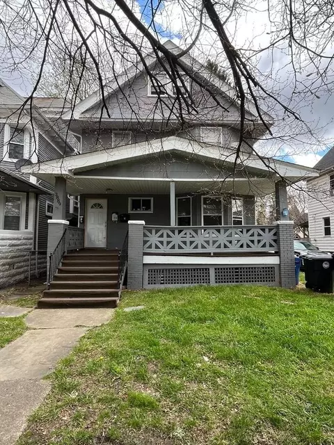 3889 W 33rd St, Cleveland, OH 44109