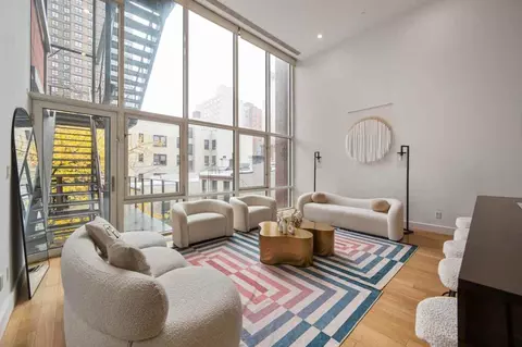 200 E 11th St, New York, NY 10003