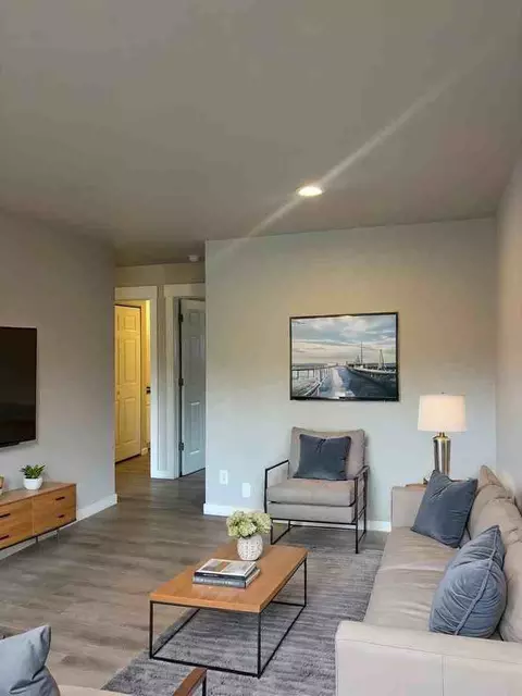 5200 Fauntleroy Way SW, Seattle, WA 98136