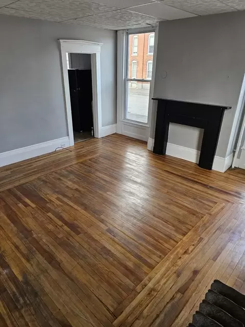 488 Pine St, Manchester, NH 03104