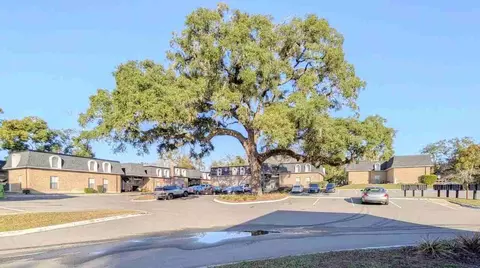 7201 Arlington Expy, Jacksonville, FL 32211