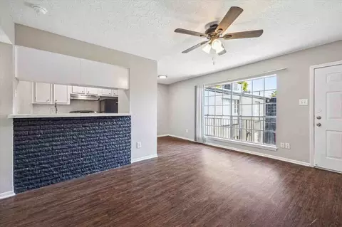 201 Emerson St, Houston, TX 77006