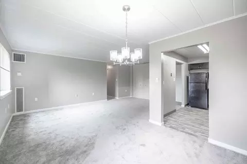 460 Washington Rd, Mt Lebanon, PA 15228