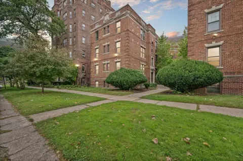 100 Glynn Ct, Detroit, MI 48202