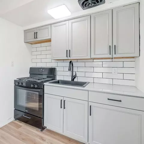 217 223 Parkview Blvd, Waterloo, IA 50702
