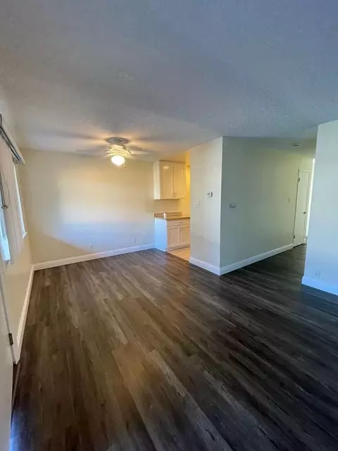 1521 Lago St, San Mateo, CA 94403