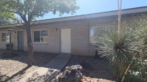 1100 Arizona St SE, Albuquerque, NM 87108