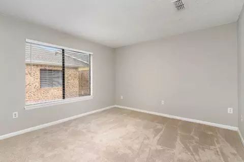 5300 New Centre Dr, Wilmington, NC 28403 photo 8
