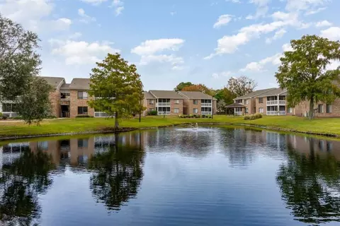 5300 New Centre Dr, Wilmington, NC 28403 photo 2