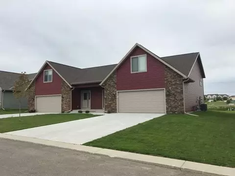 103 Drumlin Cir, Oregon, WI 53575