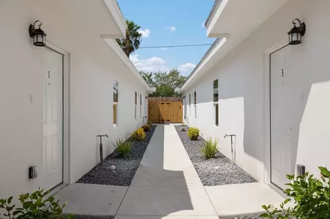 120 W Diamondhead #120-120, Alton, TX 78573