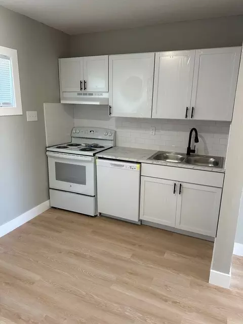 953 N Glendale St, Wichita, KS 67208