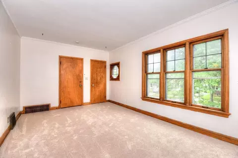 2535 N 65th St, Wauwatosa, WI 53213