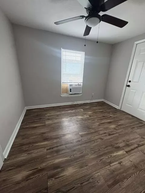 1412 Sydnor St, Houston, TX 77020