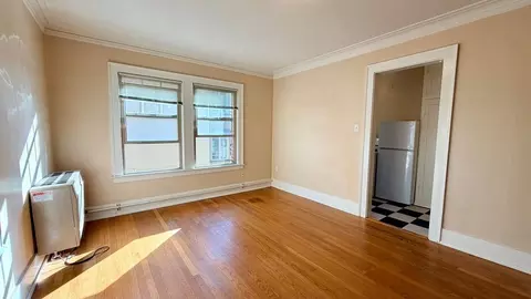 201 209 W Olympic Pl, Seattle, WA 98119