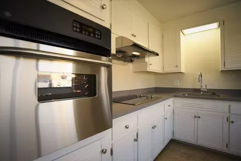 2031 Shoreline Dr, Alameda, CA 94501 photo 5