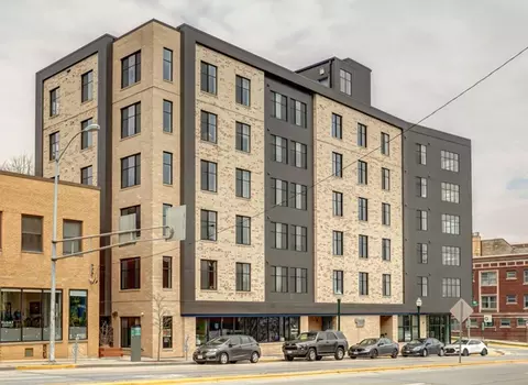 320 E Wilson St, Madison, WI 53703