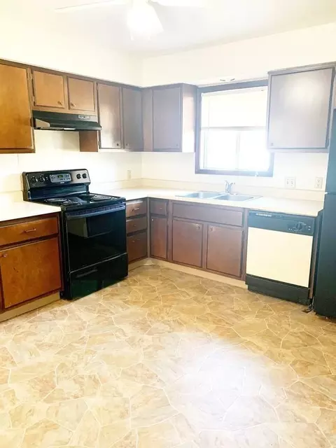 4740 S 83rd St, Omaha, NE 68127 photo 34