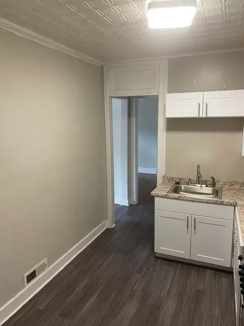 472 Park Ave, Rochester, NY 14607 photo 11
