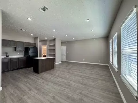 N 13th Pl, Rogers, AR 72756