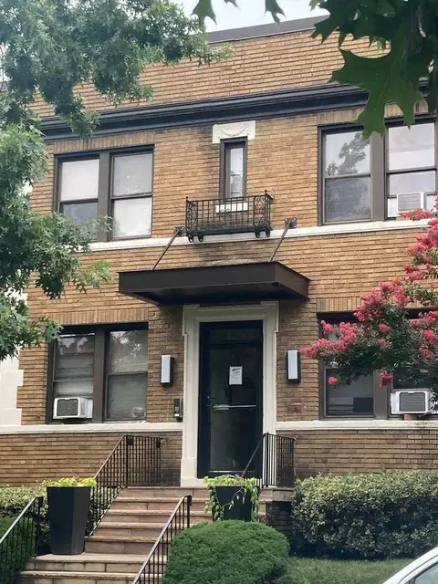 129 Webster St NW, Washington, DC 20011