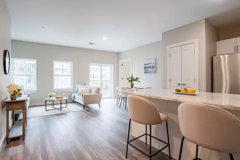 186 Main St, Auburn, ME 04210