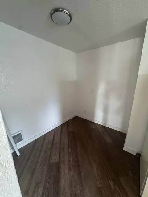 712 S Sheridan Ave, Tacoma, WA 98405