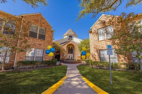 3200 S Center St, Arlington, TX 76014
