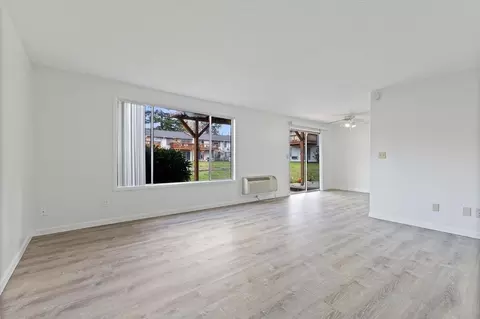 10325 NE Hancock St, Portland, OR 97220
