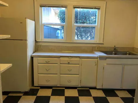 725 W 4th Aly, Eugene, OR 97402 photo 7