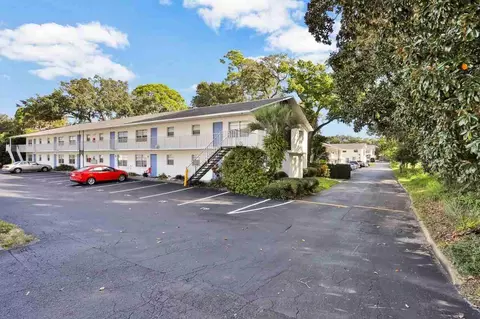 1835 S Segrave St, South Daytona, FL 32119