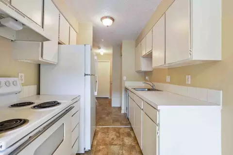 12800 NE Sandy Blvd, Portland, OR 97230