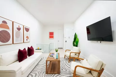 67 Wall St, New York, NY 10005