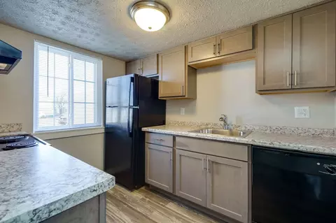 841 Gawain Cir, West Carrollton, OH 45449