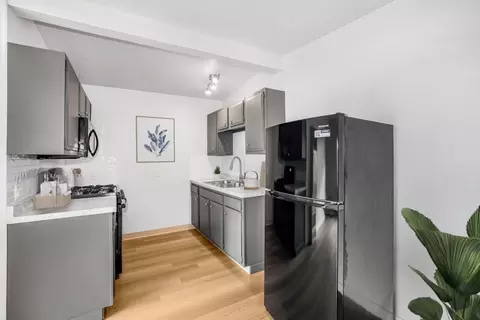 2222 Rucker Ave, Everett, WA 98201