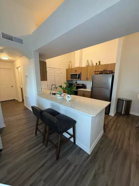 1031 S Crismon Rd, Mesa, AZ 85208