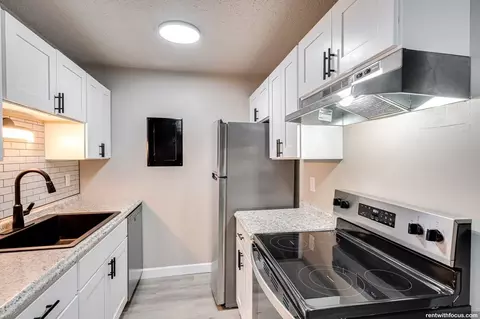 2133 2129 2131 2133 Bollman Dr, Sheboygan, WI 53081