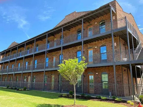 1901 1st St, Northport, AL 35476