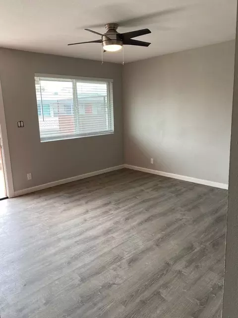 3221 N 36th St, Phoenix, AZ 85018