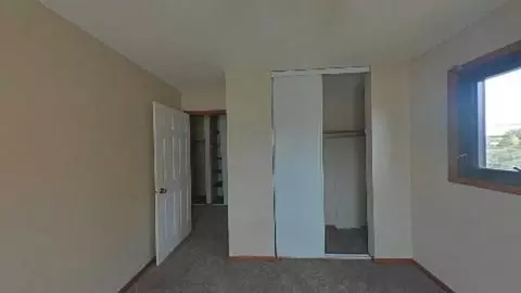 730 10th St NW, Arden Hills, MN 55112