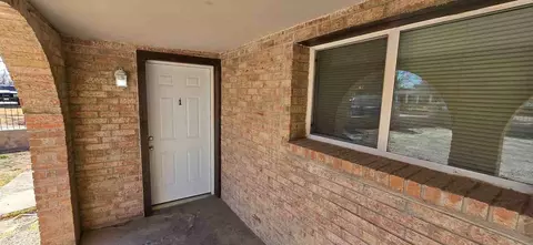 780 Clems Rd, Socorro, TX 79927