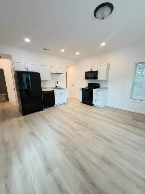 601 E Gum St, Evansville, IN 47713